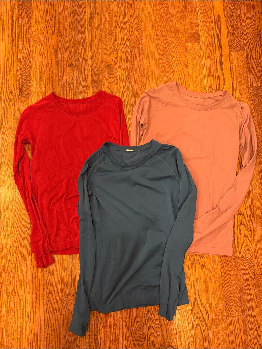 Set of 3 Athleta Momentum Seamless Long Sleeve Shirt